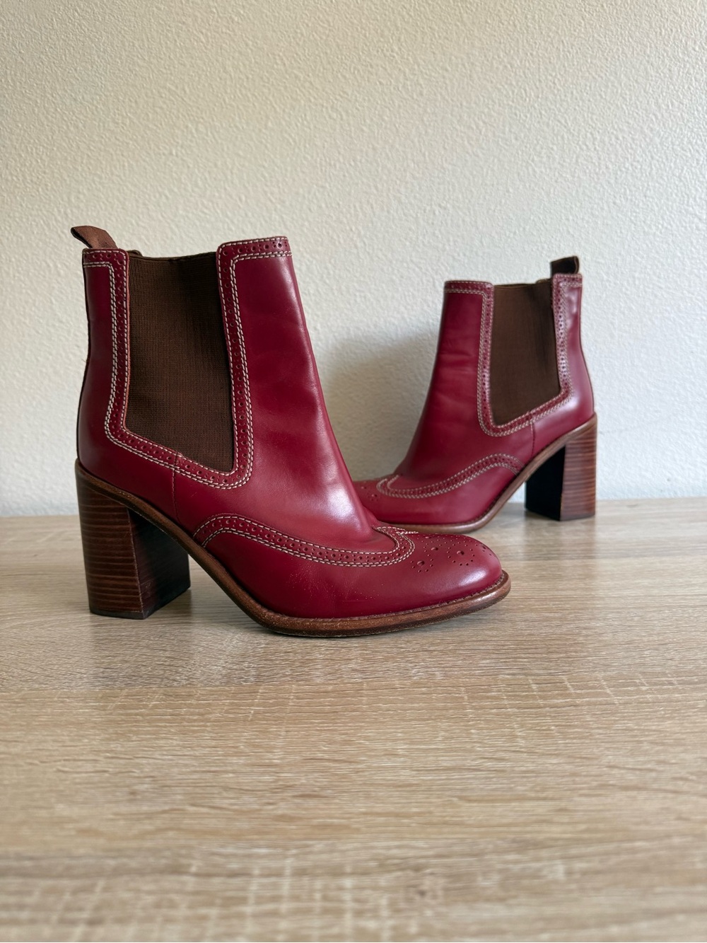 See by Chloé ankle boots red Leather wingtip chunky heel pull on boots Sz 38/8
